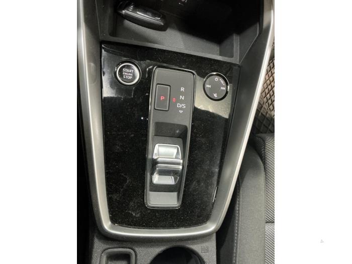 Audi A3 Sportback 2.0 30 TDI 16V Sloopvoertuig (2022, Zwart)