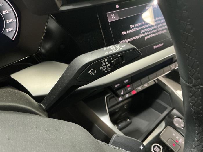 Audi A3 Sportback 2.0 30 TDI 16V Sloopvoertuig (2022, Zwart)