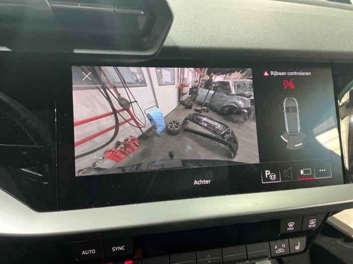 Audi A3 Sportback 2.0 30 TDI 16V Sloopvoertuig (2022, Zwart)