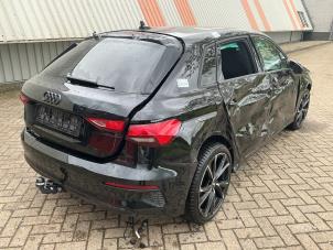 Audi A3 Sportback 2.0 30 TDI 16V Sloopvoertuig (2022, Zwart)
