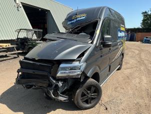 Volkswagen Crafter 2.0 TDI FWD Sloopvoertuig (2018, Metallic, Zilvergrijs)