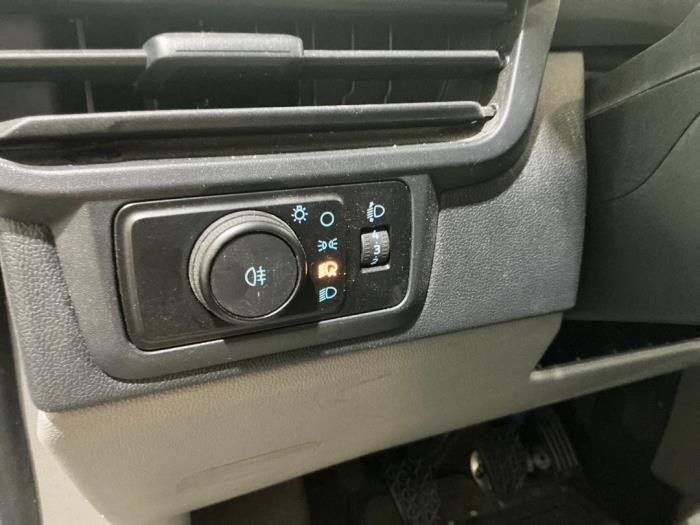 Ford Transit Custom 2.0 EcoBlue 136 Sloopvoertuig (2024, Wit)