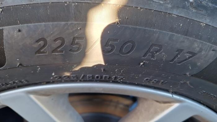 Volvo V40 Cross Country 1.5 T3 16V Geartronic Sloopvoertuig (2019, Grijs)