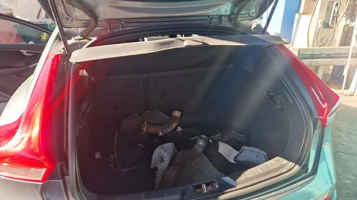 Volvo V40 Cross Country 1.5 T3 16V Geartronic Sloopvoertuig (2019, Grijs)