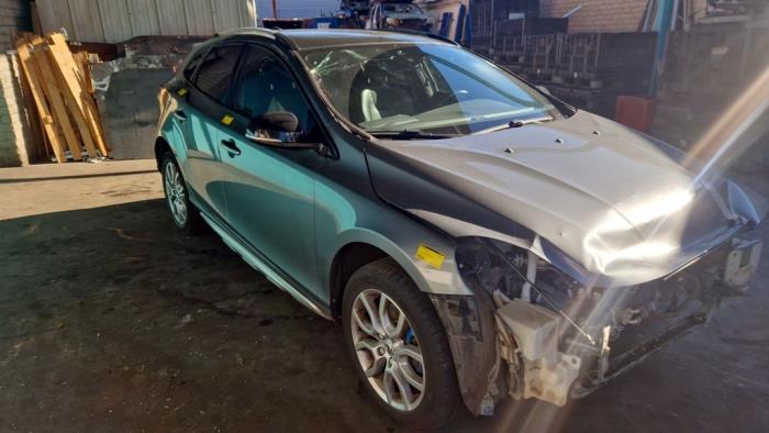 Volvo V40 Cross Country 1.5 T3 16V Geartronic Sloopvoertuig (2019, Grijs)