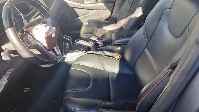 Volvo V40 Cross Country 1.5 T3 16V Geartronic Sloopvoertuig (2019, Grijs)