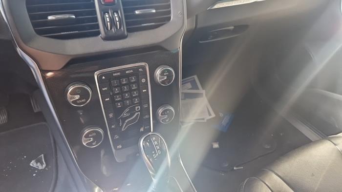 Volvo V40 Cross Country 1.5 T3 16V Geartronic Sloopvoertuig (2019, Grijs)