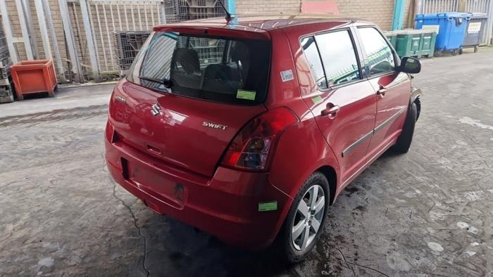 Suzuki Swift 1.3 VVT 16V Sloopvoertuig (2009, Rood)