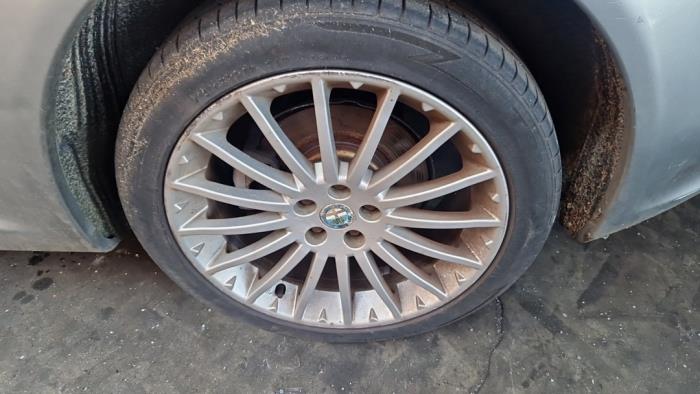 Alfa Romeo GT 1.8 Twin Spark 16V Sloopvoertuig (2005, Grijs)