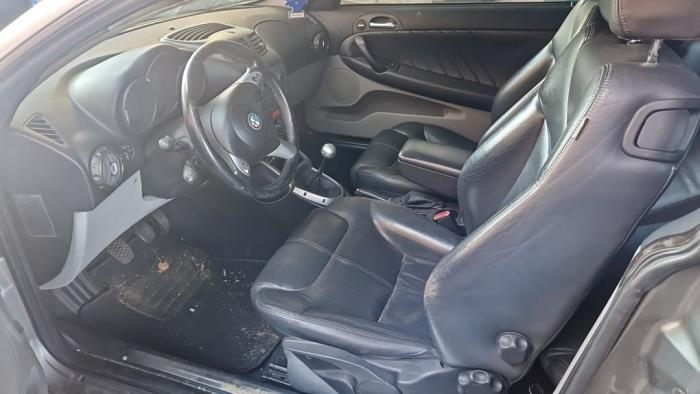 Alfa Romeo GT 1.8 Twin Spark 16V Sloopvoertuig (2005, Grijs)