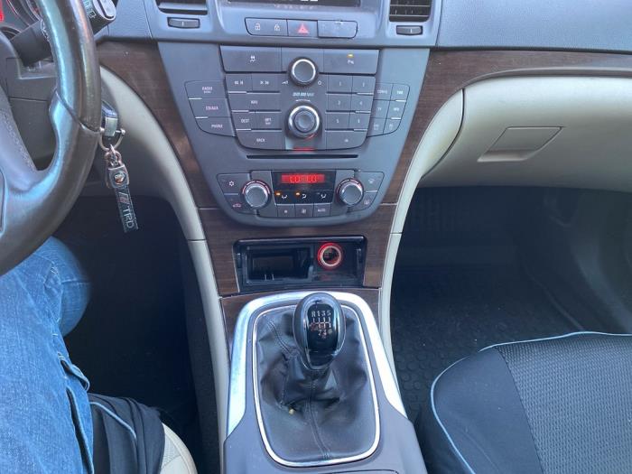 Opel Insignia Sports Tourer 1.8 16V Ecotec Sloopvoertuig (2009, Zwart)