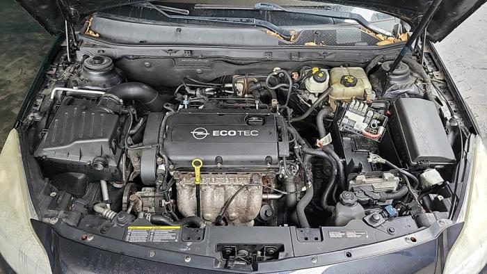 Opel Insignia Sports Tourer 1.8 16V Ecotec Sloopvoertuig (2009, Zwart)