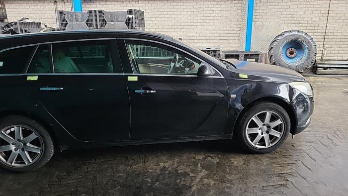 Opel Insignia Sports Tourer 1.8 16V Ecotec Sloopvoertuig (2009, Zwart)