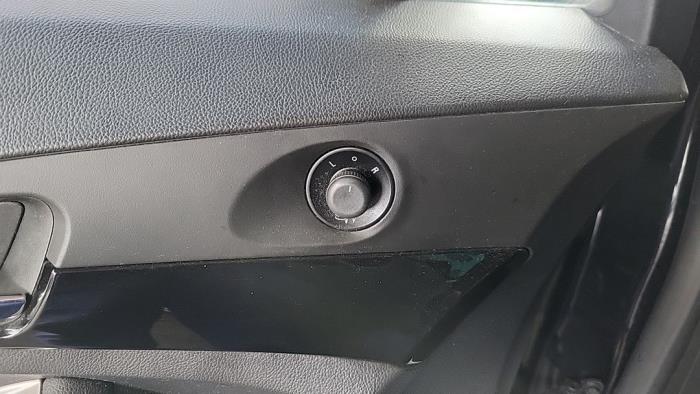 Chevrolet Orlando 1.8 16V VVT Sloopvoertuig (2011, Zwart)