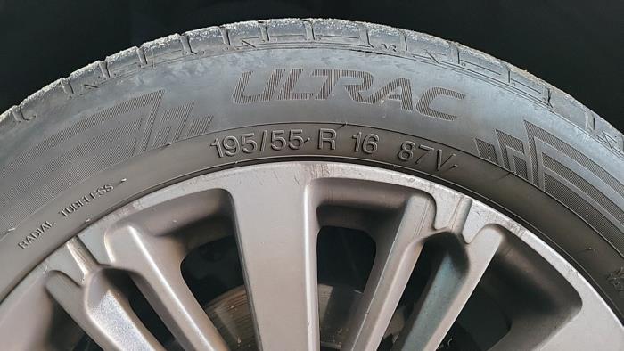 Peugeot 208 I 1.2 12V e-THP PureTech 110 Sloopvoertuig (2019, Wit)