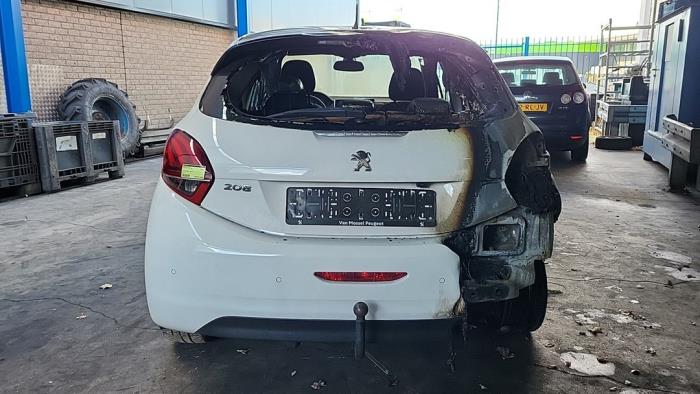 Peugeot 208 I 1.2 12V e-THP PureTech 110 Sloopvoertuig (2019, Wit)