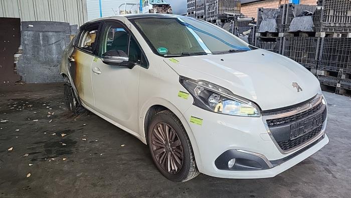 Peugeot 208 I 1.2 12V e-THP PureTech 110 Sloopvoertuig (2019, Wit)