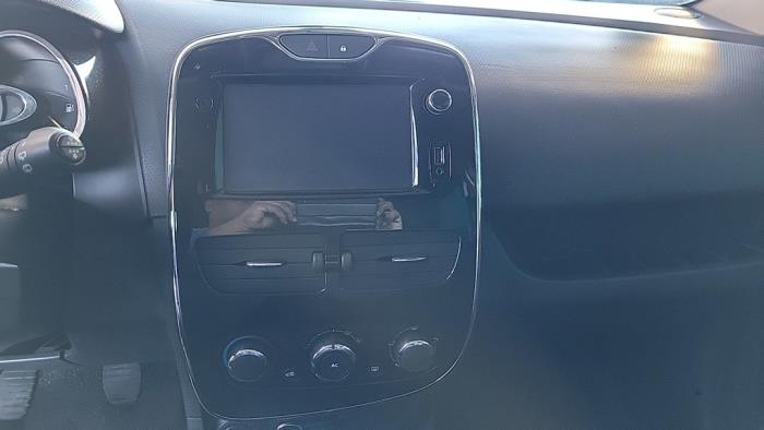 Renault Clio IV Estate/Grandtour 1.5 Energy dCi 90 FAP Sloopvoertuig (2014, Zwart)