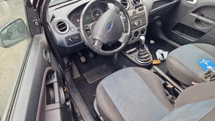 Ford Fiesta 5 1.3 Sloopvoertuig (2007, Zwart)