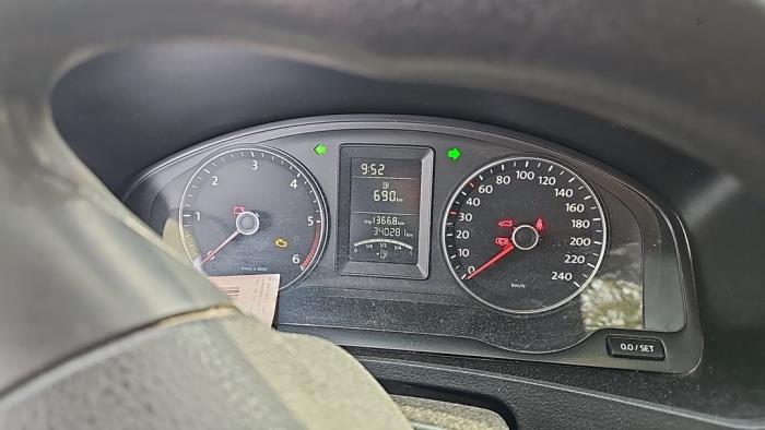 Volkswagen Transporter T5 2.0 TDI DRF Sloopvoertuig (2010, Graniet)