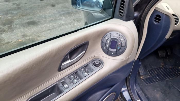 Renault Espace 2.0 Turbo 16V Grand Espace Sloopvoertuig (2004, Blauw)