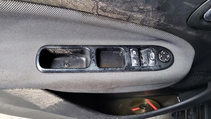 Citroen C3 Picasso 1.6 16V VTI 120 Sloopvoertuig (2009, Zwart)