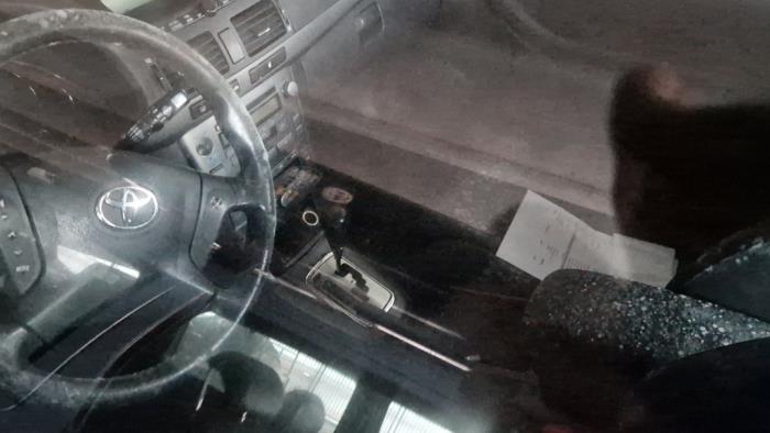 Toyota Avensis Wagon 2.0 16V VVT-i D4 Sloopvoertuig (2004, Grijs)