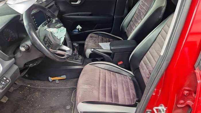 Kia Rio IV 1.0i T-GDi 100 12V Sloopvoertuig (2018, Rood)