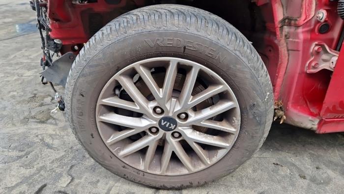 Kia Rio IV 1.0i T-GDi 100 12V Sloopvoertuig (2018, Rood)