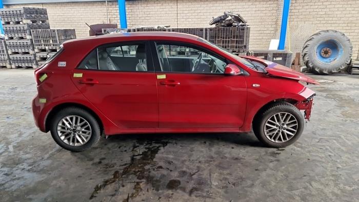 Kia Rio IV 1.0i T-GDi 100 12V Sloopvoertuig (2018, Rood)