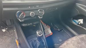 Kia Rio IV 1.0i T-GDi 100 12V Sloopvoertuig (2018, Rood)