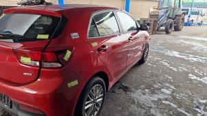 Kia Rio IV 1.0i T-GDi 100 12V Sloopvoertuig (2018, Rood)