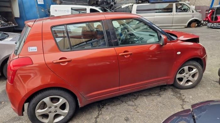 Suzuki Swift 1.3 VVT 16V Sloopvoertuig (2007, Oranje)