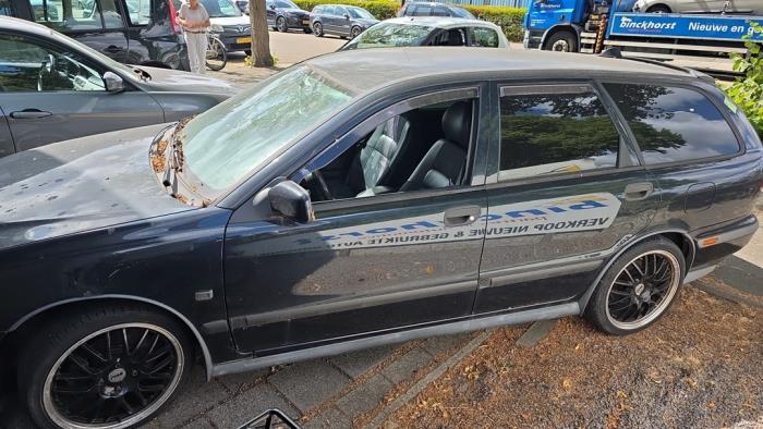 Volvo V40 1.9 16V T4  (Schade)