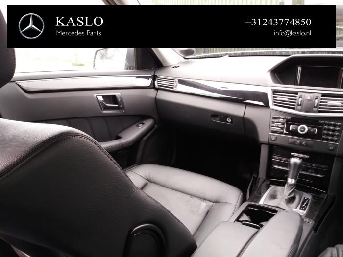 Mercedes E Estate E-250 CDI 16V BlueEfficiency,BlueTEC Sloopvoertuig (2010, Metallic, Zilvergrijs)