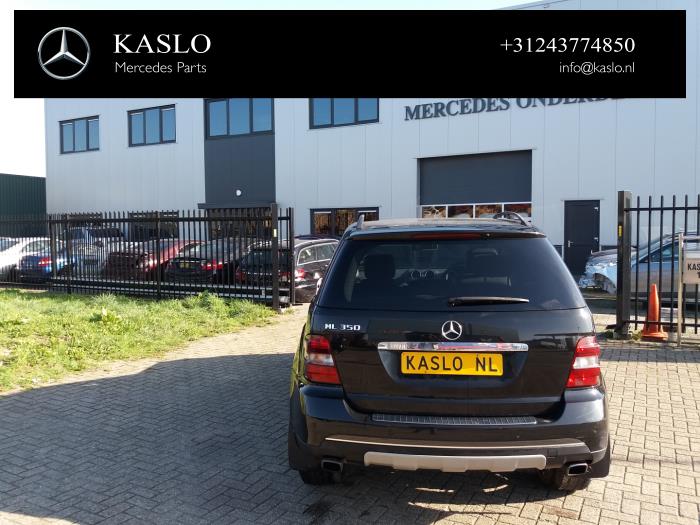 Mercedes ML II 3.5 350 4-Matic V6 24V Sloopvoertuig (2006, Metallic, Zwart)