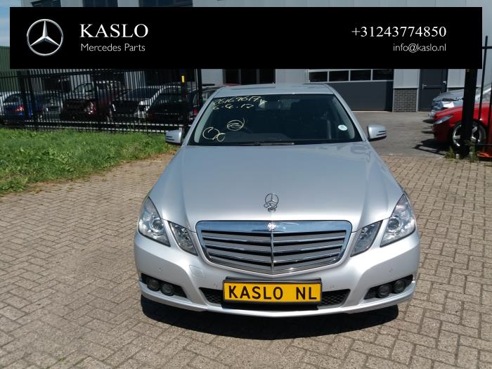 Mercedes E E-220 CDI 16V BlueEfficiency Sloopvoertuig (2010, Metallic, Zilver)