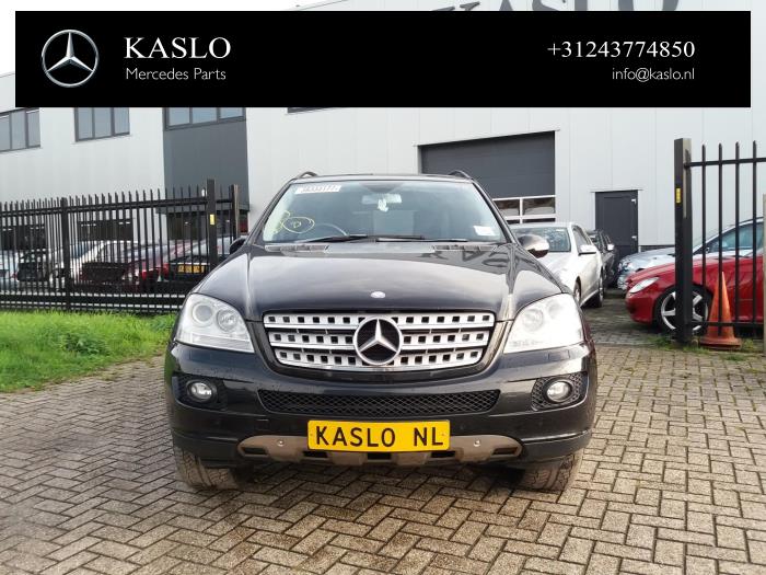 Mercedes ML II 3.0 ML-320 CDI 4-Matic V6 24V Sloopvoertuig (2007, Metallic, Zwart)