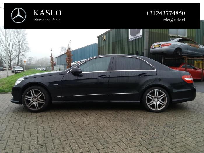 Mercedes E E-350 CDI V6 24V BlueEfficiency Sloopvoertuig (2010, Metallic, Zwart)