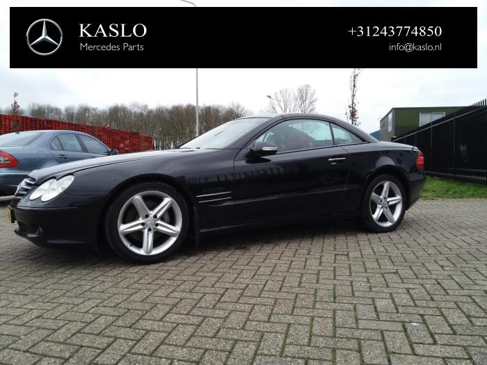 Mercedes SL 5.0 SL-500 V8 24V Sloopvoertuig (2003, Metallic, Zwart)