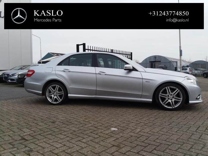 Mercedes E E-250 CDI 16V BlueEfficiency Sloopvoertuig (2010, Metallic, Zilver)