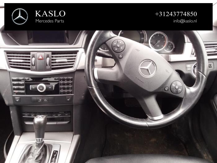 Mercedes E E-220 CDI 16V BlueEfficiency Sloopvoertuig (2010, Metallic, Zilver)