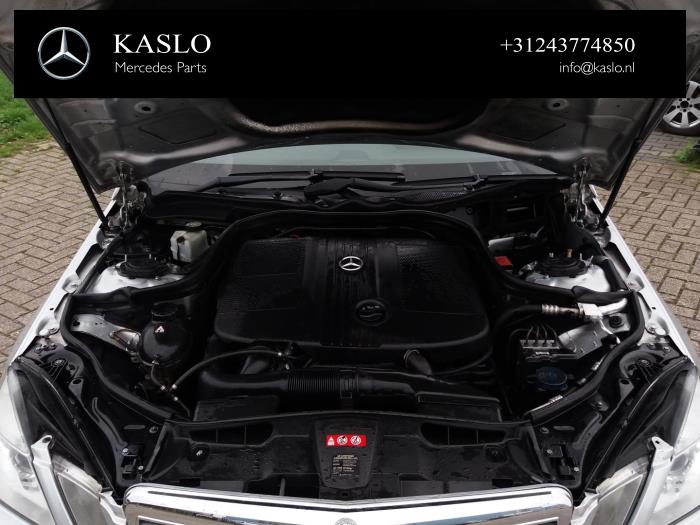 Mercedes E E-220 CDI 16V BlueEfficiency Sloopvoertuig (2010, Metallic, Zilver)