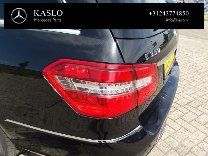 Mercedes E Estate E-350 CDI V6 24V BlueEfficiency Sloopvoertuig (2010, Metallic, Zwart)