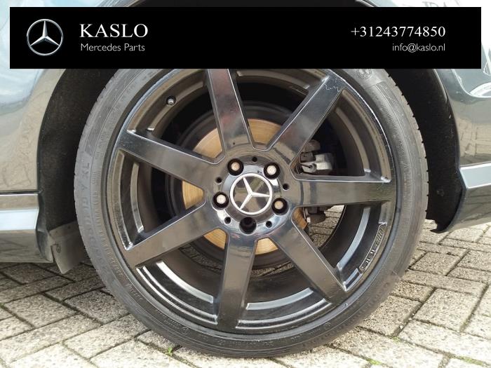 Mercedes C 1.8 C-180 CGI 16V BlueEfficiency Sloopvoertuig (2011, Metallic, Zwart)