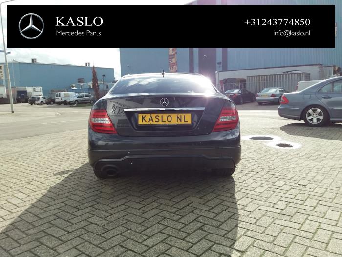 Mercedes C 1.8 C-180 CGI 16V BlueEfficiency Sloopvoertuig (2011, Metallic, Zwart)