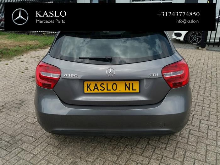 Mercedes A 1.5 A-180 CDI, A-180d 16V Sloopvoertuig (2013, Metallic, Grijs)