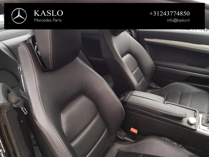 Mercedes E E-220 CDI 16V BlueEfficiency Sloopvoertuig (2011, Metallic, Zwart)