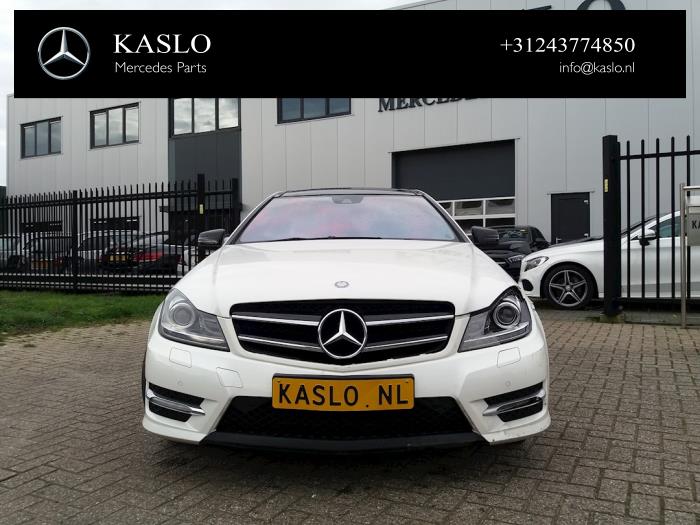 Mercedes C 3.5 C-350 CGI V6 24V BlueEfficiency Sloopvoertuig (2012, Metallic, Wit)