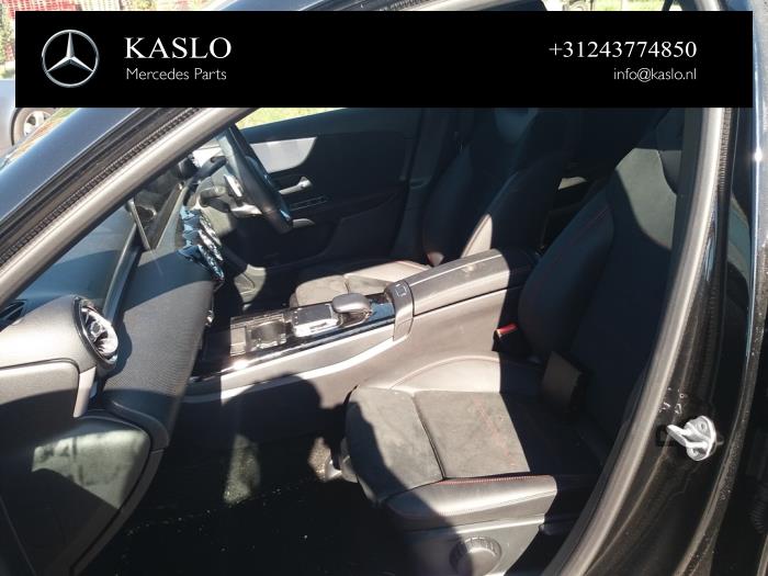 Mercedes A 1.3 A-200 Turbo 16V Sloopvoertuig (2018, Metallic, Zwart)